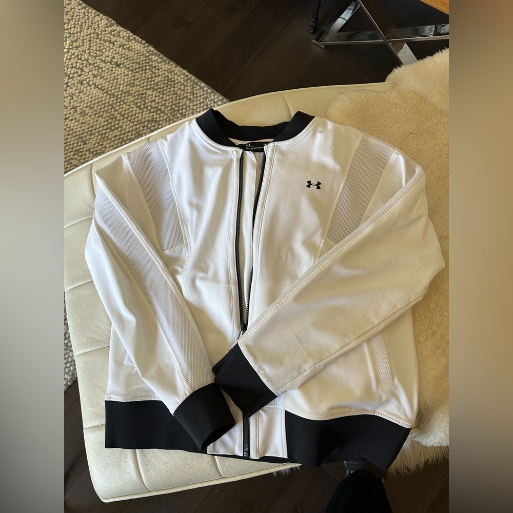 Under Armour Jacket size large